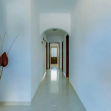 فندق Near Luz With Private Pool