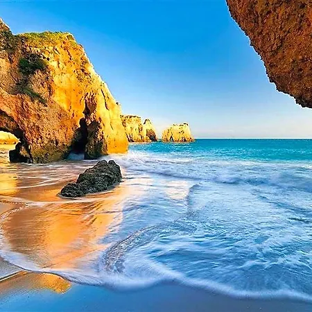 فندق Near Luz With Private Pool 3*
